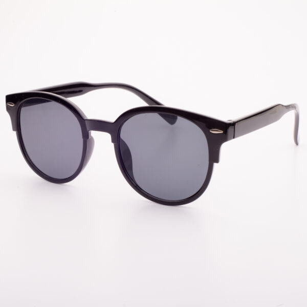 LENTES DE MODA DE MARCO NEGRO Y VIDRIO NEGRO CLARO
