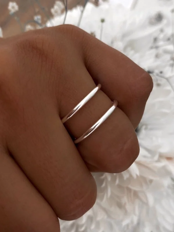 AN10087- ANILLO LISO CON FORMA PLATA 925 (MEDIDA ESTANDAR)