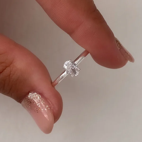 AN10020- ANILLO CON CUBIC CENTRAL PLATA 925 (MEDIDA ESTANDAR)